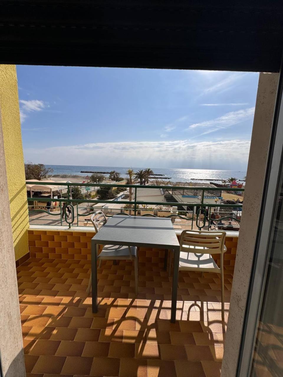 Hotel Ideal Arma di Taggia Exterior photo